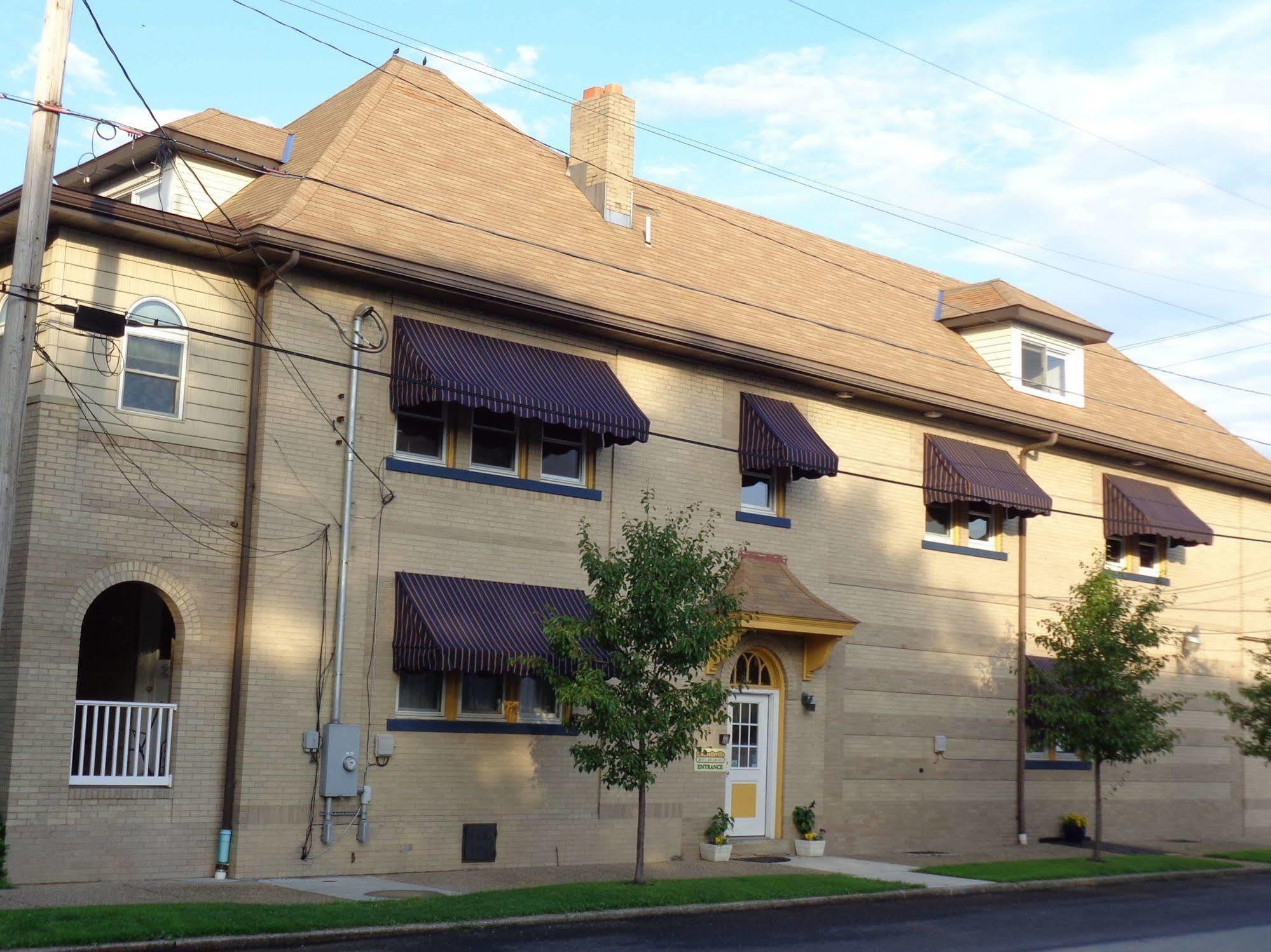 Connellsville Bed And Breakfast ภายนอก รูปภาพ