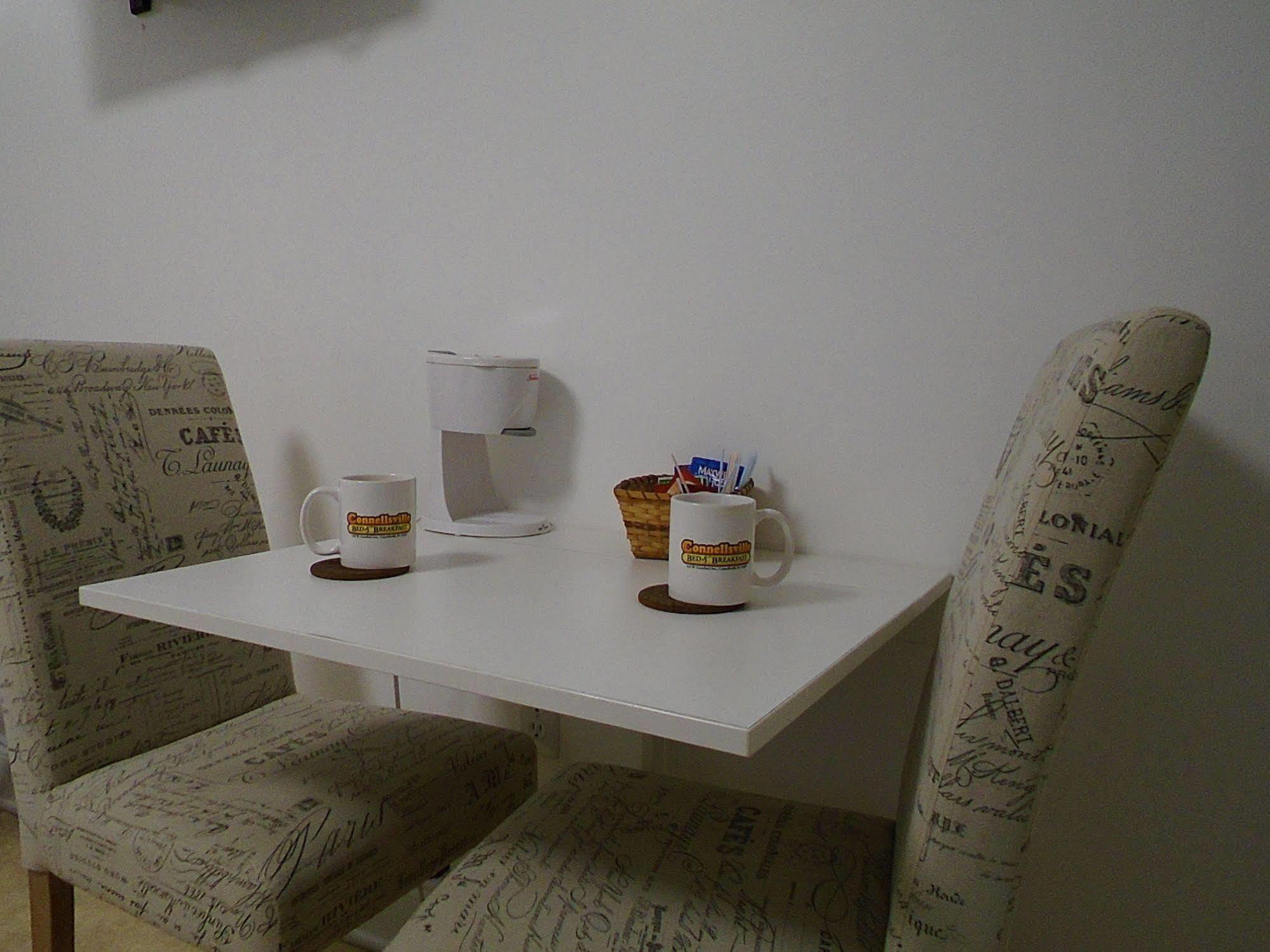 Connellsville Bed And Breakfast ภายนอก รูปภาพ
