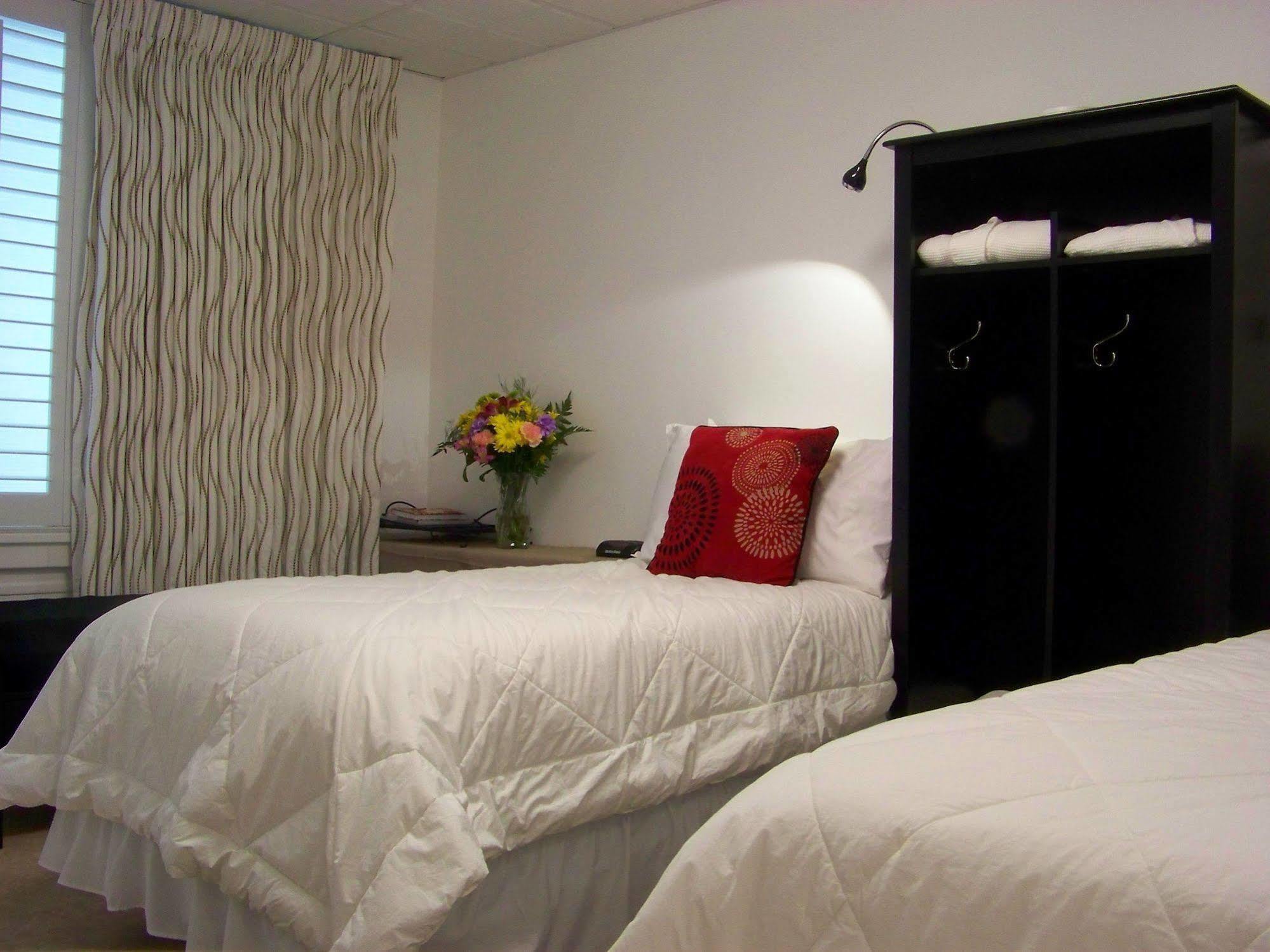 Connellsville Bed And Breakfast ภายนอก รูปภาพ