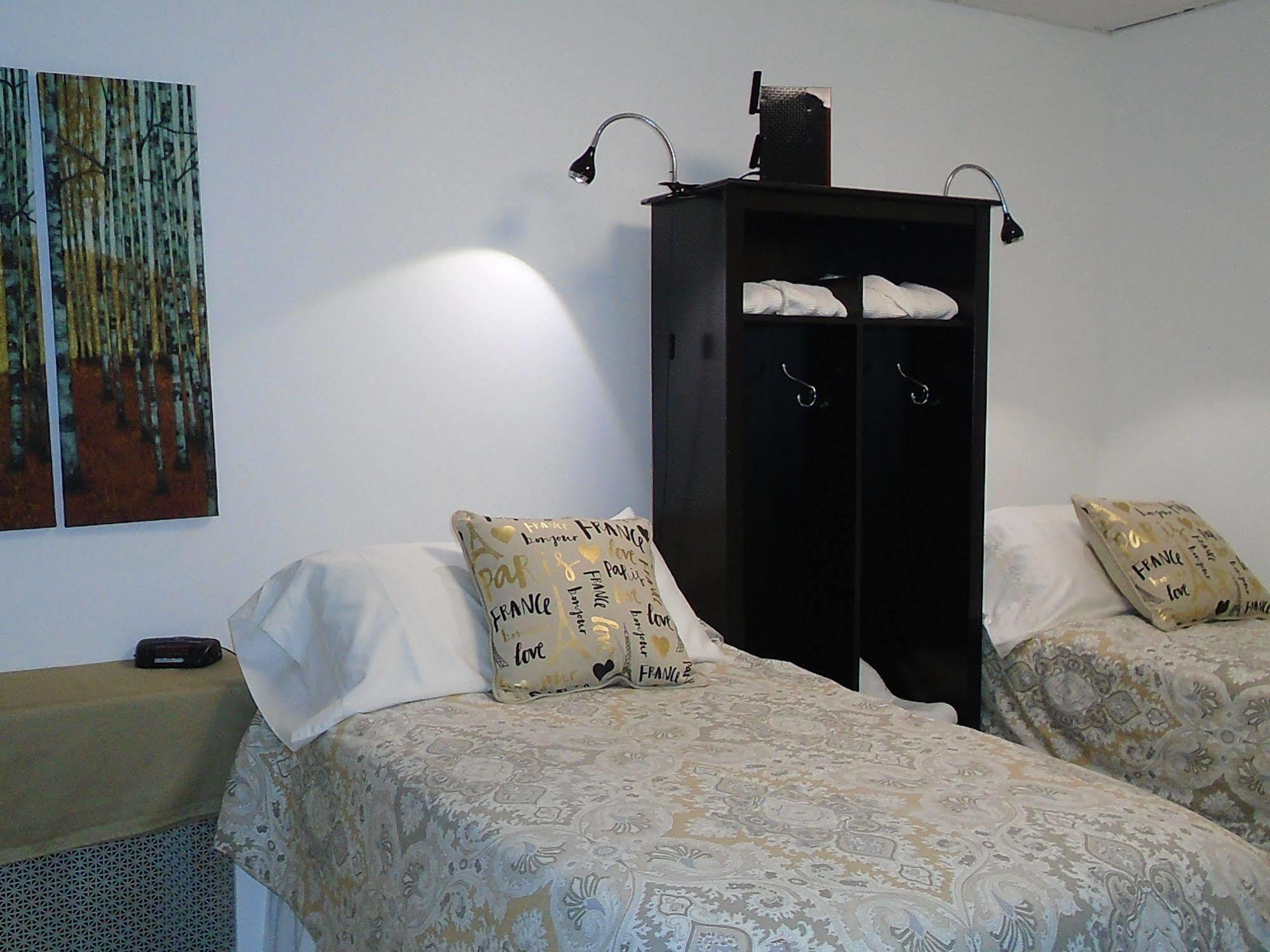 Connellsville Bed And Breakfast ภายนอก รูปภาพ