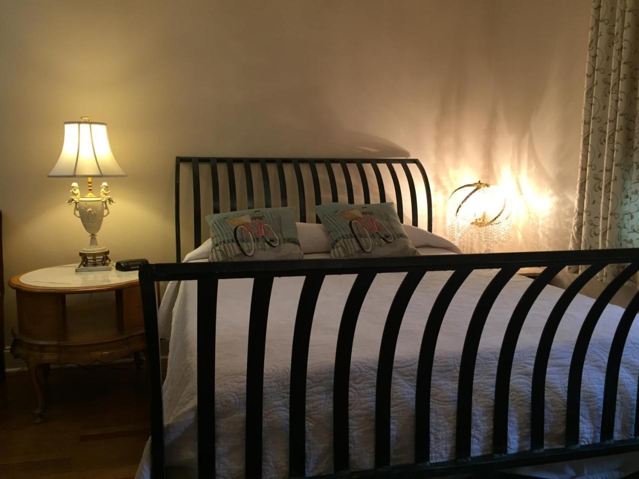 Connellsville Bed And Breakfast ภายนอก รูปภาพ