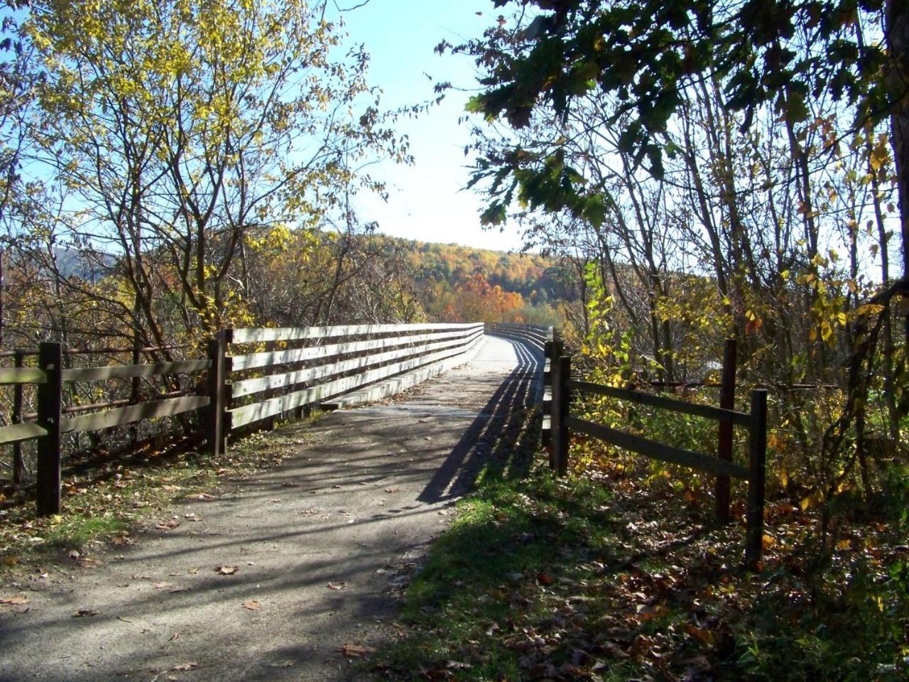 Connellsville Bed And Breakfast ภายนอก รูปภาพ